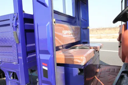 Large motor range electric tricycle lorry