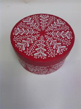 red round gift boxes