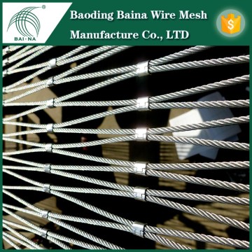 China stainless steel wire mesh fence in direct factory
