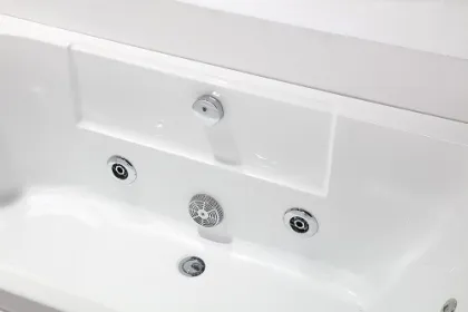 Oxygen Infused Water Acryli Cheap Massage SPA Bathtub Corner Design