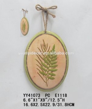 Antique leaf design oval shape wooden arts hanger for wall decoration