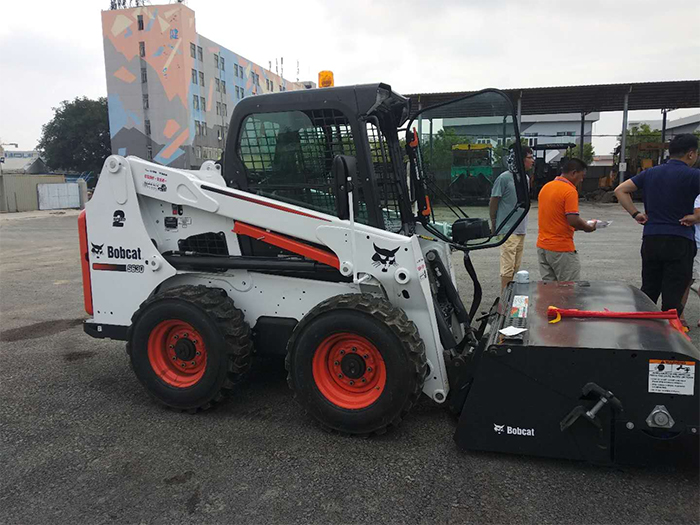 Bobcat S630 с привязанностью