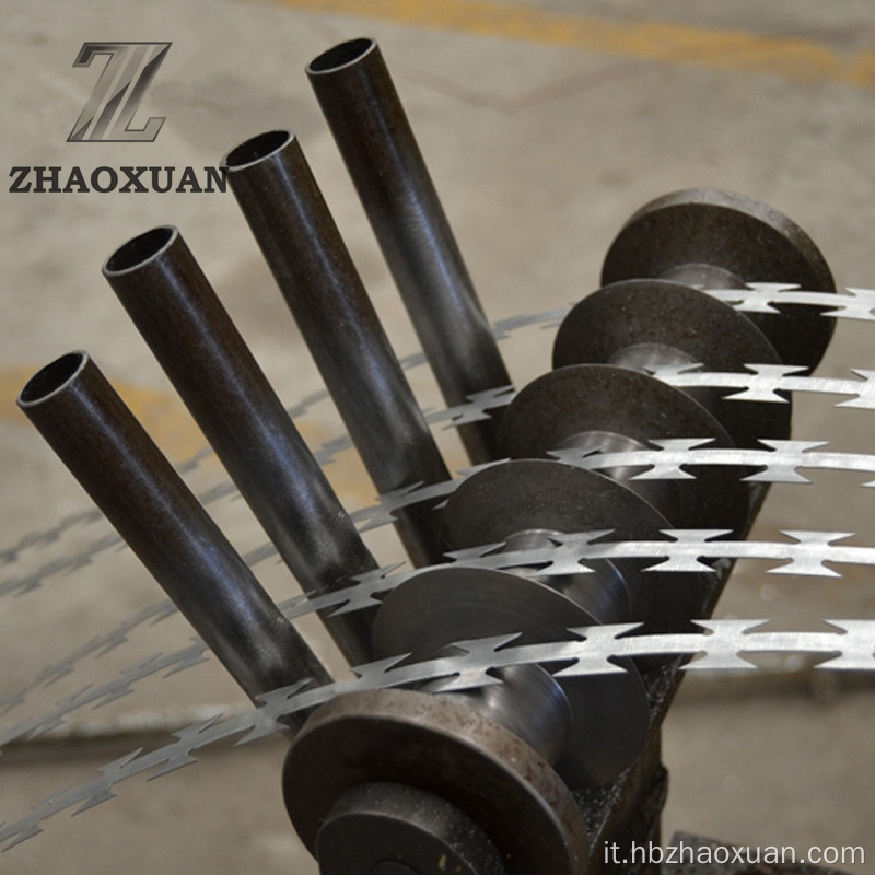 Concertina Razor Wire Wire in vendita