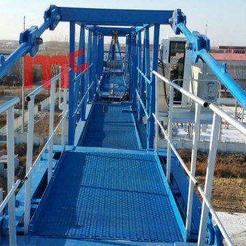 strong wind proof flat top crane