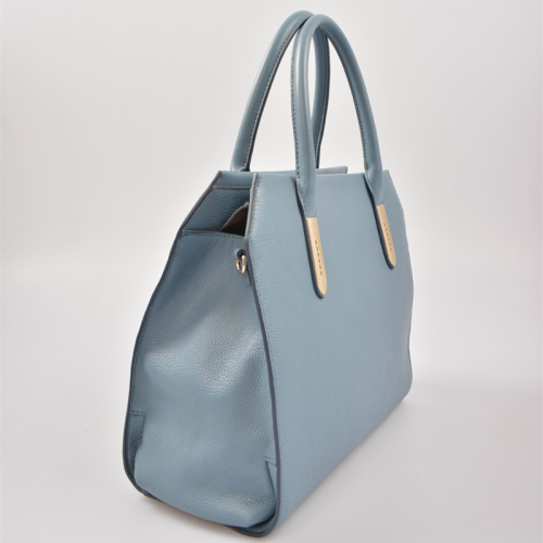 Bolso tote de piel elegante con asas dobles