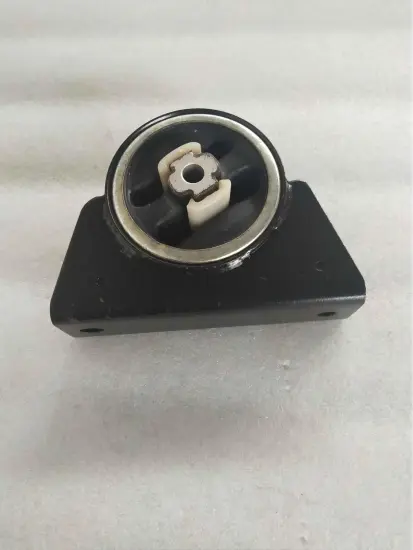 FRONT Engine Mount Bracket for Chevrolet OEM 9049286;96328612