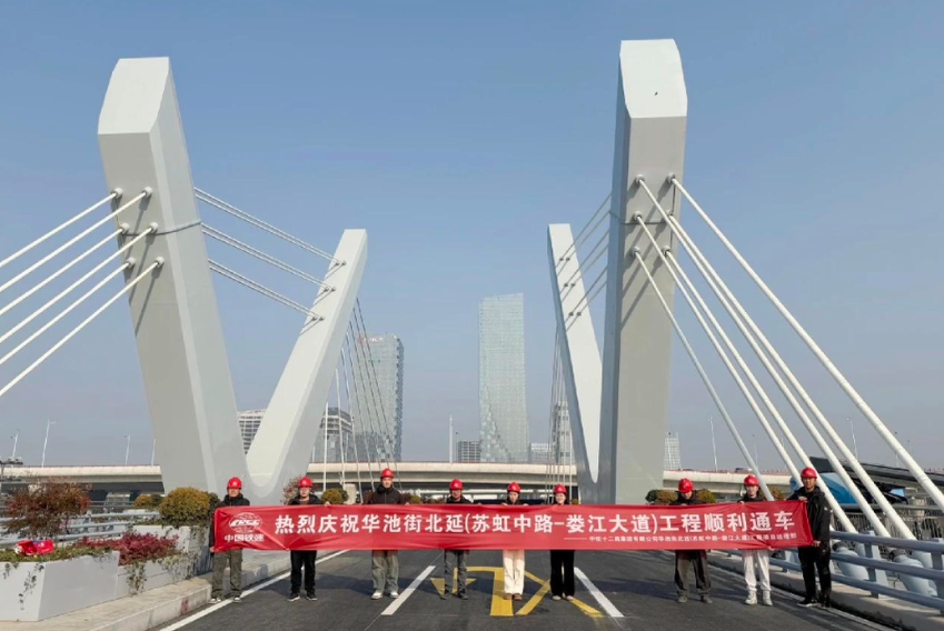 имя по умолчанию default name