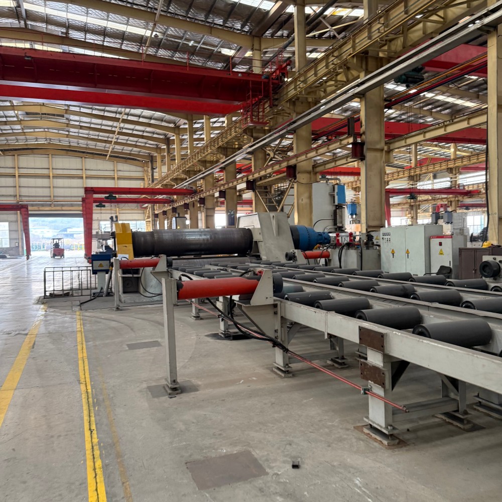 120mm Thick Four-Roll Plate Bending Machine (2)