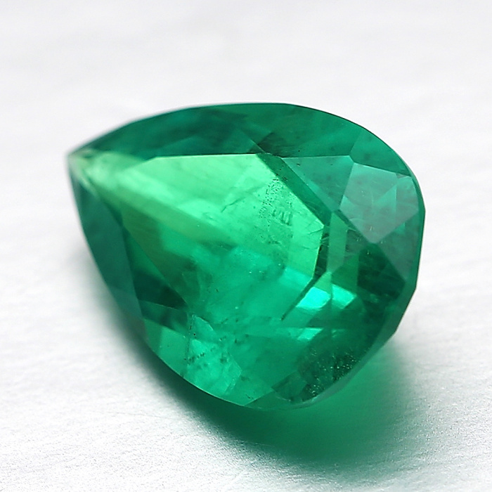 フローラル ジュエリー ラボ エメラルド コロンビア カラー ペアー 7x9