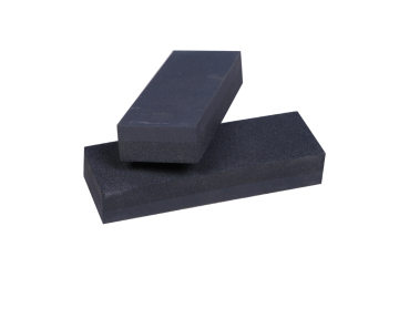 Crystal Structure Analysis of Black Silicon Carbide