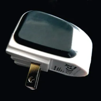 Car and Home Portable Universal USB Travel Charger Adapter with Output of 5V/2.4A