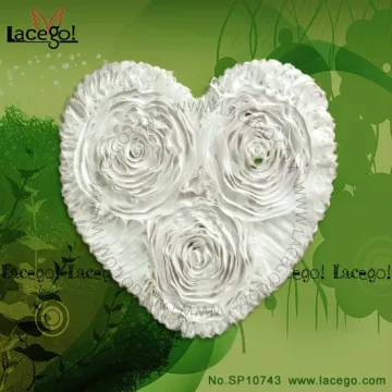 Heart shaped lace motif applique