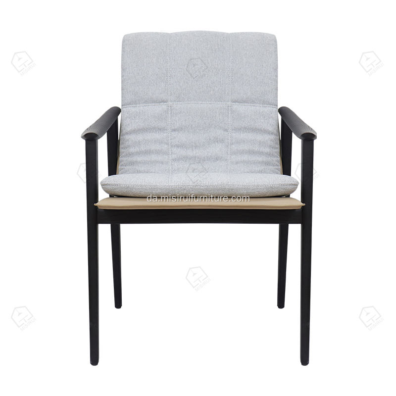 Fynn med armlæn moderne komfortable spisestole