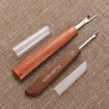 1Pcs 2021 New Arrival Plasitc Handle Thread Cutter Seam Ripper Craft Stitch Unpicker Needle Arts Sewing DIY Tool Sewing Ripper