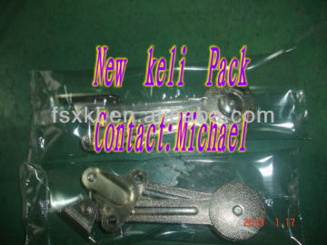 Metal products packaging machine