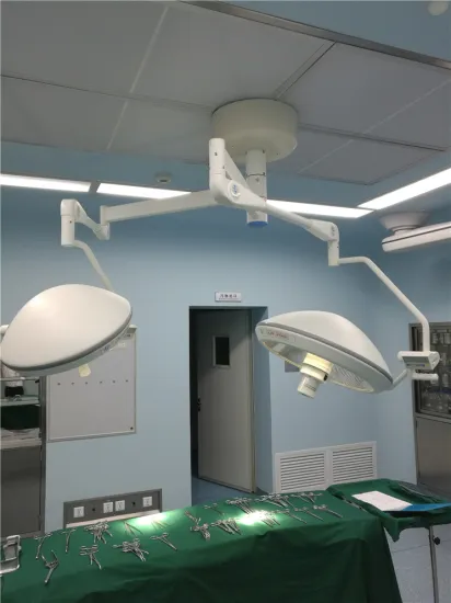 halogen ot lamp with camera system