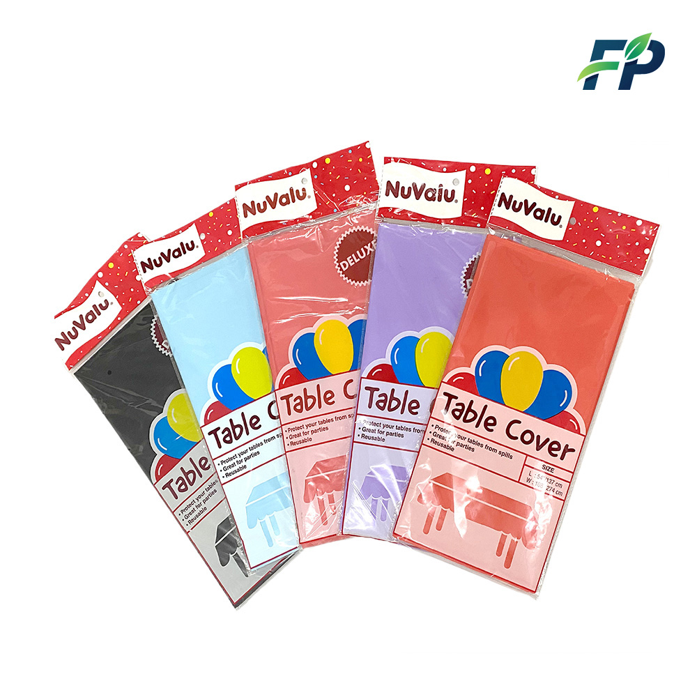 घरेलू ठोस रंग मेज़पोश