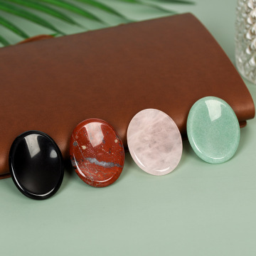 Piedras de preocupación de cuarzo natural al por mayor para terapia y masaje