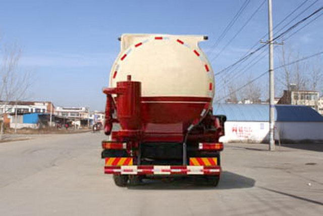 DFAC 8X4 20000-40000Litres Bulk Cement Transport Truck