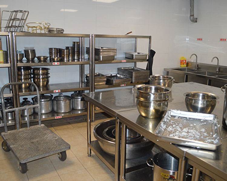 Stainless steel kitchen utensils