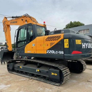 Used Hyundai 220LC 22 Tons 90% New Original Korean EPA CE Certified Excavator for Sale