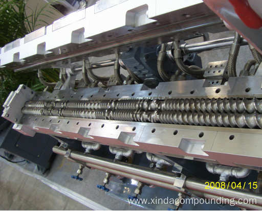 Lab twin screw extruder