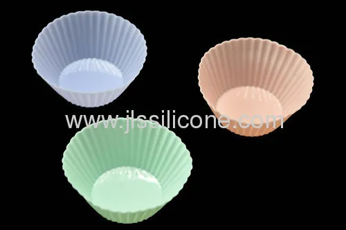 Classic Bakeware Round Silicone Cupcake Mold 