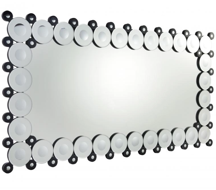 玄関の装飾に使用される長方形のガラス鏡