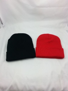 Acrylic knitted hat make in dongguan of china factory