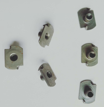 स्टेनलेस स्टील 2 Prongs Locking Tee Nuts