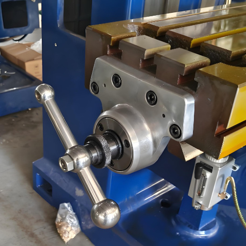 Fresatrice a torretta universale M4W verticale orizzontale