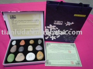 Engraved artificial pebbles for gift