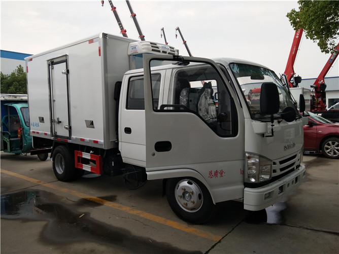 ISUZU 2 there яхдон яхчаҳои мошинҳои боркаш