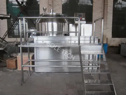 Rapid mixing granulator for pharmaceutical