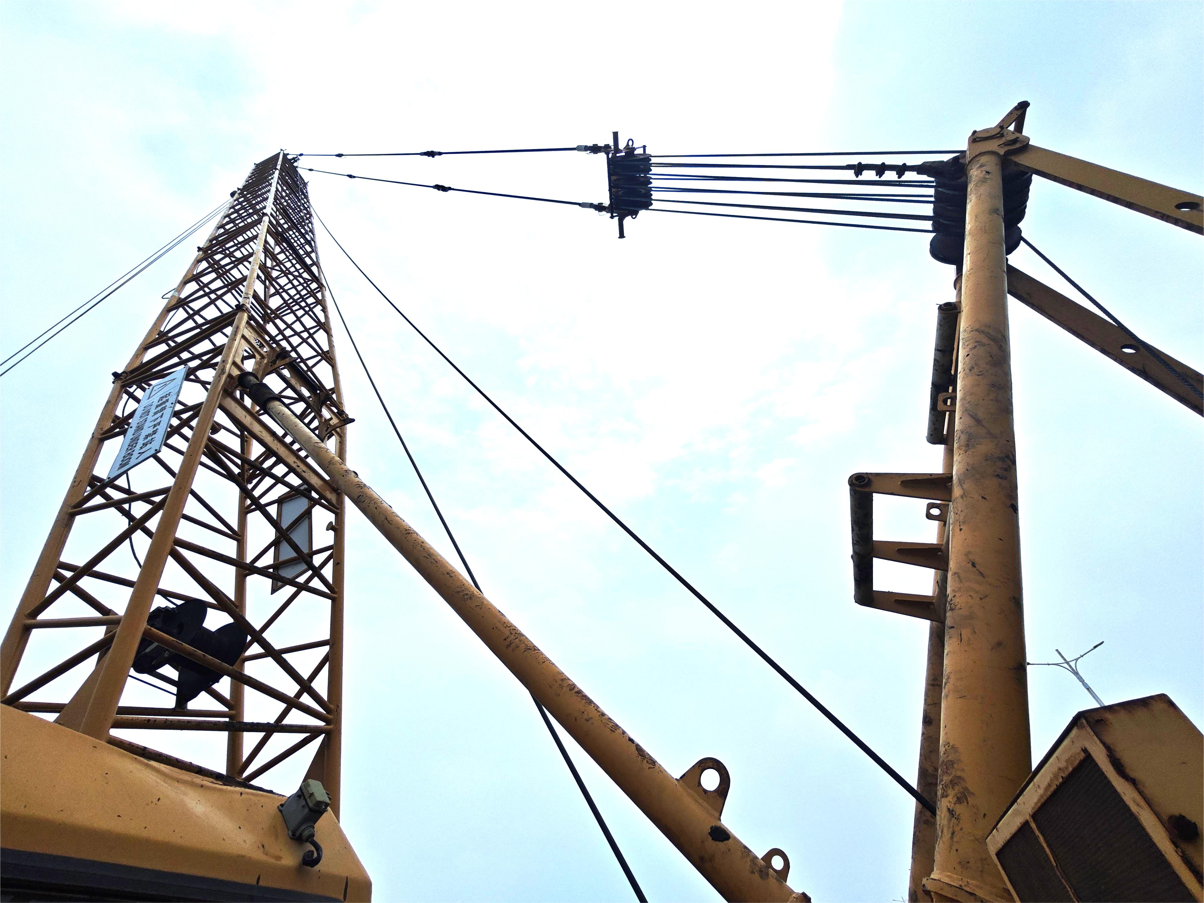 Recently overhauled 85-ton unit with warranty remaining Recently overhauled 85-ton unit with warranty remaining