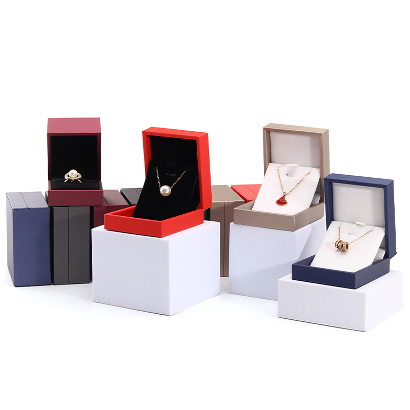 Luxury Leather Ring Necklace Jewelry Packaging Organizer Box