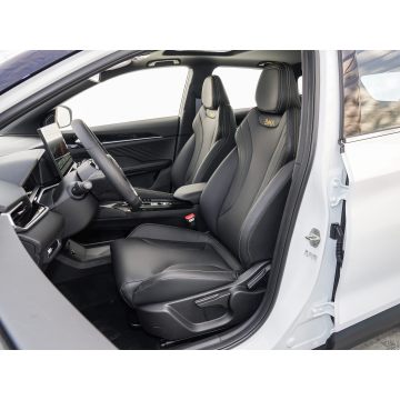 Geely Coolray BinYue gasoline vehicle