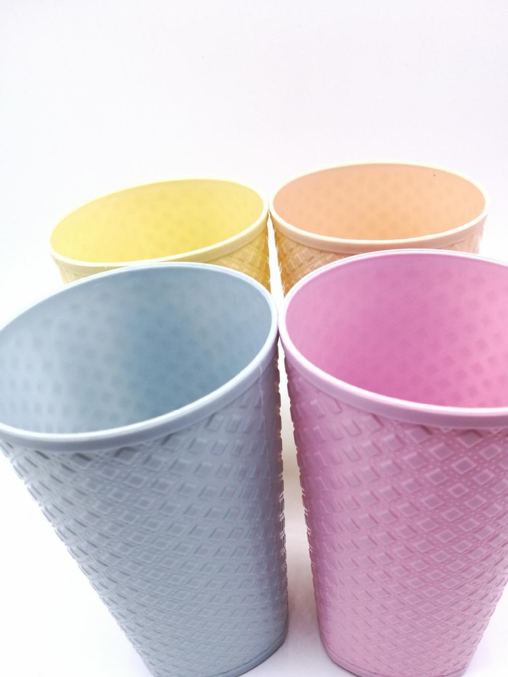 Customized Plastic Water Cup with Lid Injection Mold