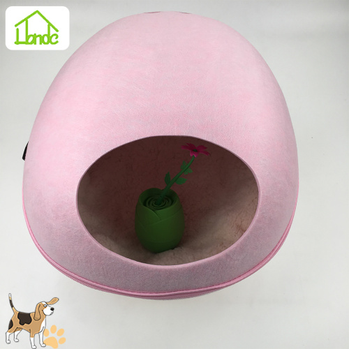 Comfortable pink egg-shaped felt pet nest