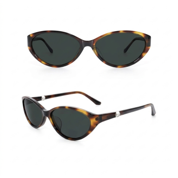 Retro Oval Pearl Temple UV400 Sunglasses