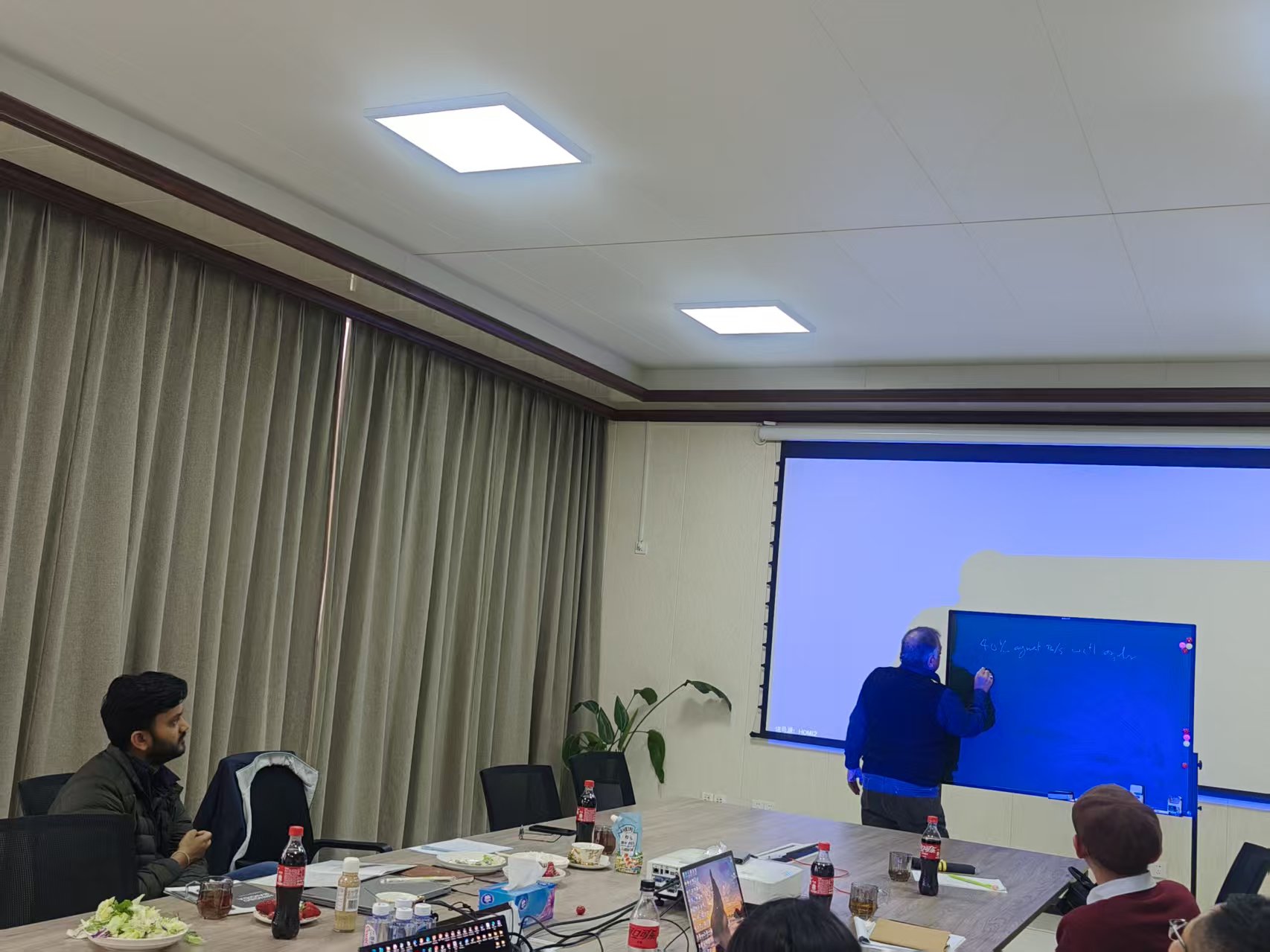 872faee48b19e84f09af70ee80ef7ab8