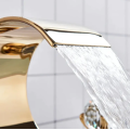 Becken Waschbecken Wasserhahn goldener Waschbeckenmixer