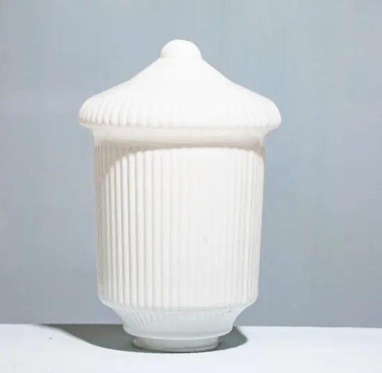 Outdoor waterproof wall lampshade