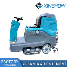 Fregadora de suelos de conducción eléctrica