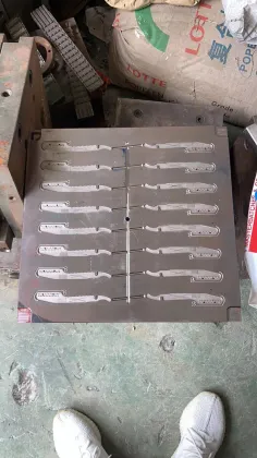 Gillette barber razor machine disposable razor machine