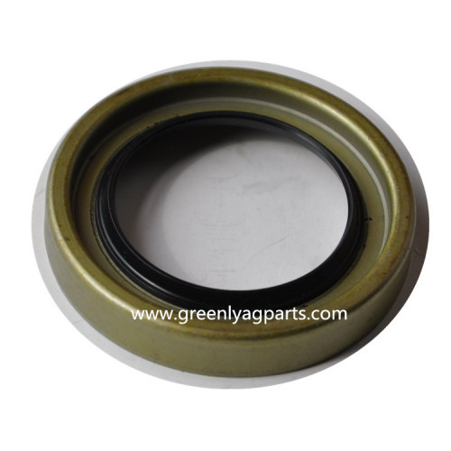 CR14975 John Deere grease seal for disc hub