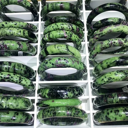 High Quality Natural Ruby Zoisite Jade Crystal Bracelet for Gifts