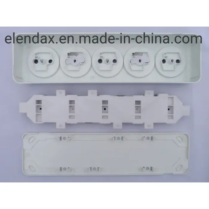 Stopkontak Soket 5 Arah yang Dipasang di Permukaan (S7509)