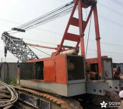 Used Hitachi Crawler Crane KH150-2 in good working condition