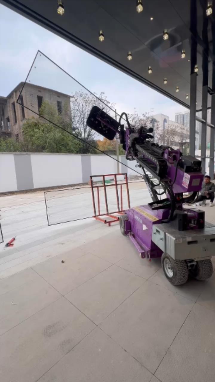 Glazing Robot for 800kg glass (1)